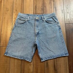 Vintage wrangler light wash baggy jean shorts jorts size 36